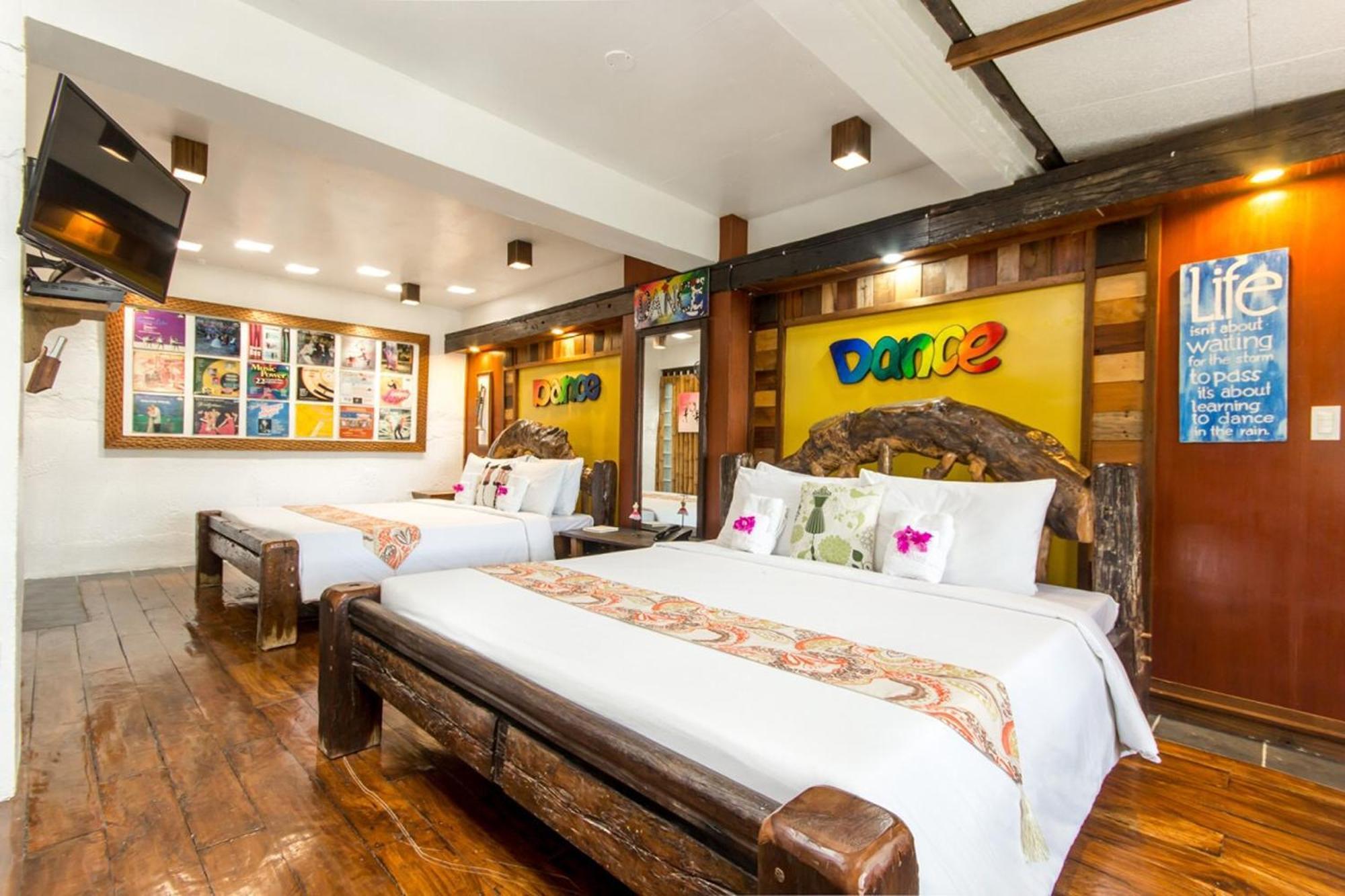 Oldwoods By The Sea Nature Resort Bani Pangasinan Exterior foto