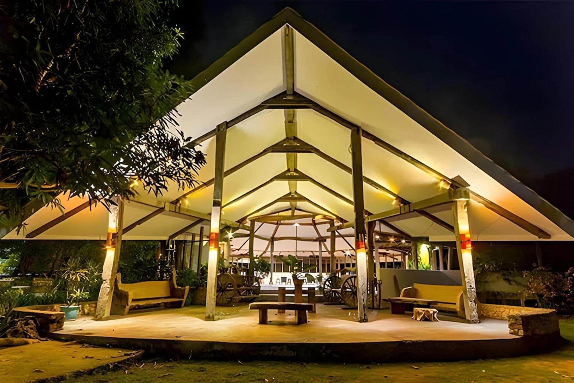 Oldwoods By The Sea Nature Resort Bani Pangasinan Exterior foto
